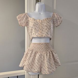 Forever 21 Floral Crop Top and Flowy Skorts Set. Size S.